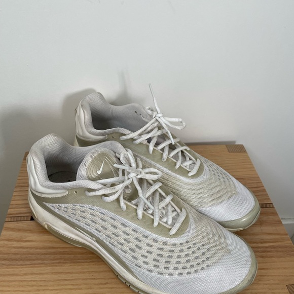 Air Max Deluxe - Picture 3 of 4